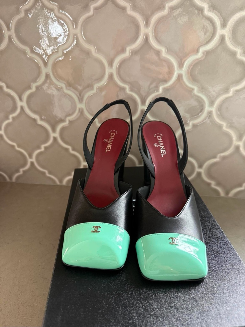 Chanel 26S Blazy Black Green Minty Square Cap Toe Slingback Heels Pumps 39.5 - Picture 7 of 14